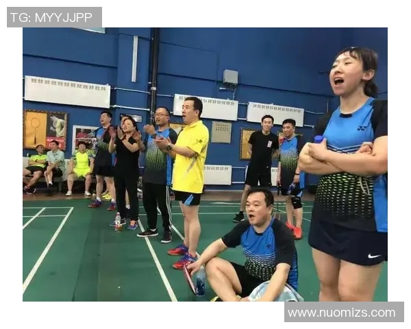 南京羽毛球队的团队协作精神与训练实践探讨